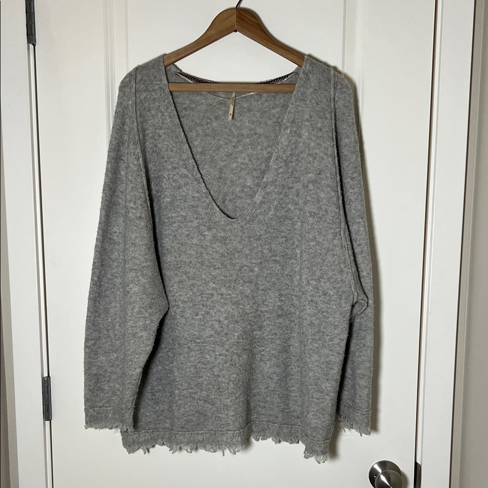 Free People Wool Blend Fringe Trim Grey V-Neck Oversized Sweater Small
